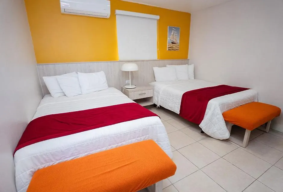 Hotel Vista Bahia & Marina Salinas